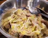 白菜の煮物をアレンジ！餃子スープ作り方1写真