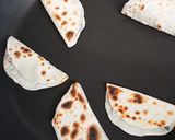 アルミホイルと餃子の皮で簡単タコス◎作り方3写真