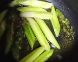 簡単 １００均アンチョビ アスパラ炒め作り方2写真