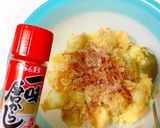 ٩(ˊᗜˋ*)じゃが芋バターしょうゆ鰹節作り方5写真