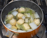 ゆず胡椒鶏だんごの和風はるさめスープ作り方3写真