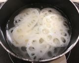 パリパリ鶏かわとれんこんの梅マヨ和え作り方1写真