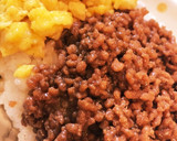 簡単☆混ぜるだけ♬ひき肉と卵焼のそぼろ丼作り方9写真