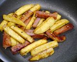 簡単！さつまいもとベーコンの甘ゴマ炒め作り方4写真