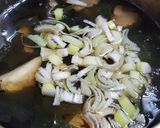 アイシメジと乾燥ワカメのお吸い物作り方6写真