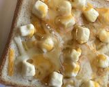 クリーム＆とろけるチーズのはち蜜トースト作り方3写真