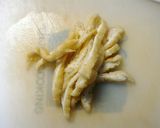 少量から簡単に♪春菊と油揚げのお味噌汁作り方2写真