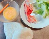 簡単！カニカマとシャキシャキレタスの炒飯作り方1写真