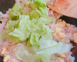 簡単！カニカマとシャキシャキレタスの炒飯作り方6写真