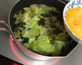 ササッと簡単調理☆レタスと卵のスープ作り方6写真