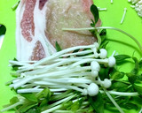 作り置きに★ピリ辛！豆苗とえのきの肉巻き作り方2写真