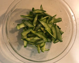 【簡単・時短】きゅうりとわかめの酢の物作り方1写真