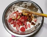 いちごたっぷり☆アイスケーキ作り方5写真