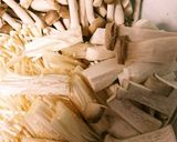 簡単ガ—リックキノコとべ—コン炒め作り方1写真