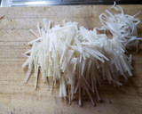 捨てるとこなし♪大根の皮とツナ炒め作り方2写真