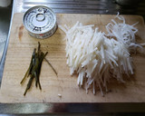 捨てるとこなし♪大根の皮とツナ炒め作り方3写真