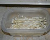 鶏むね肉とキノコのバタ−炒め作り方2写真