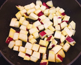 ご飯が進む＊さつま芋のキムチ和え＊作り方1写真
