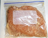 洗い物無し！しっとり濃厚～炊飯器鶏ハム作り方1写真