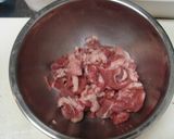 孜然羊肉（ラム肉のクミン炒め）作り方1写真