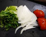 簡単タイ料理！カニカマ☆パッポンカリー作り方1写真