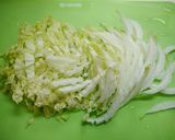 簡単！白菜ベーコンとニュッキのお味噌汁作り方1写真