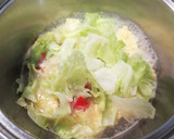 たっぷりレタスと卵のスープ作り方5写真