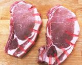 豚のニンニク生姜焼き 卵黄添え作り方1写真