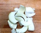 豚のニンニク生姜焼き 卵黄添え作り方2写真