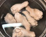 寒い夜に☆鶏肉とゴボウの健康スープ♪作り方2写真