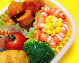 子供大喜び!簡単カニカマでお花カップ♡作り方5写真
