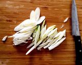 鮭フレークとネギだけ 生クリームパスタ作り方3写真
