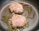 簡単！焼きパン粉☆揚げないメンチカツ作り方2写真