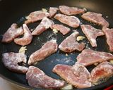 トロかつおに米粉まぶして･･･。作り方5写真