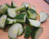 きゅうりとかにかまの梅肉あえ作り方1写真