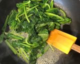 簡単♪鮭と法蓮草のクリームオムライス作り方3写真