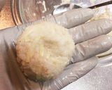 簡単モッチモチ☆チーズ入りレンコンもち作り方5写真