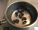 キクラゲとサバ缶和え作り方1写真