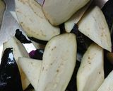 茄子と豚肉の豆板醬炒め作り方1写真
