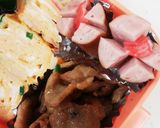 ウインナーをカニカマで飾りお花！作り方1写真