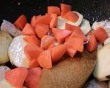 薩摩芋と獅子唐の甘酢炒め。作り方3写真