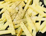 細切りポテトのチーズバターサラダ作り方1写真