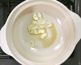 余った餃子となめこでチゲ鍋作り方3写真