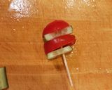 プチトマトとキュウリでクリスマス前菜☆作り方3写真