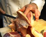 468食材■ブレス産七面鳥のさばき方作り方1写真