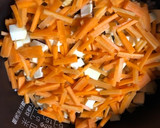 サツマイモとにんじんの簡単炊き込みご飯作り方1写真