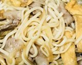 豚コマ切れ肉のスキ焼風あまから焼きうどん作り方4写真