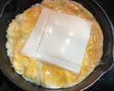 コンビニ食材で☆スキレットチーズオムレツ作り方7写真