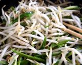 バーベキューソースでモヤシ 挽肉いため作り方2写真