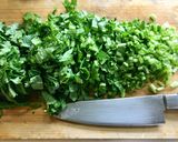 ご飯に合う！！小蕪の葉を炒めたやつ。作り方2写真